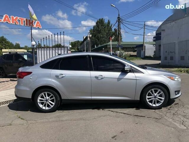 Форд Фокус, объемом двигателя 2 л и пробегом 137 тыс. км за 8599 $, фото 7 на Automoto.ua