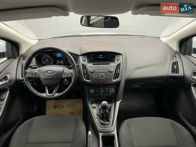 Форд Фокус, объемом двигателя 1 л и пробегом 157 тыс. км за 7066 $, фото 9 на Automoto.ua