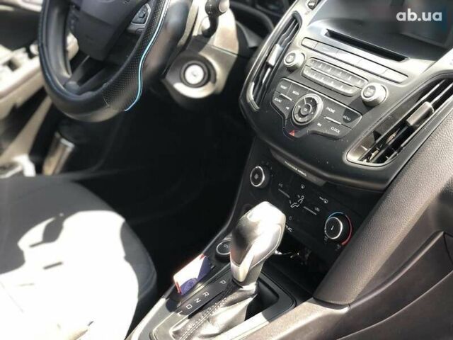 Форд Фокус, об'ємом двигуна 2 л та пробігом 137 тис. км за 8599 $, фото 9 на Automoto.ua