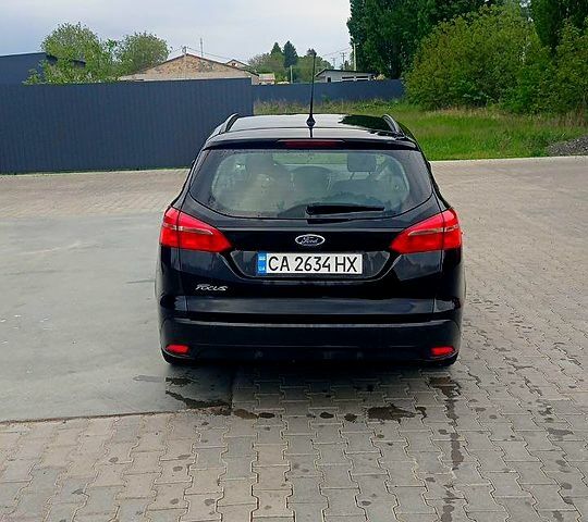 Форд Фокус, объемом двигателя 1.5 л и пробегом 290 тыс. км за 7699 $, фото 3 на Automoto.ua