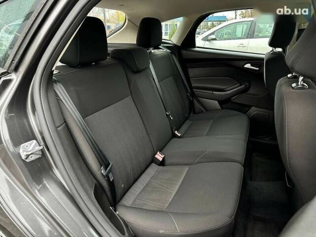Форд Фокус, объемом двигателя 2 л и пробегом 264 тыс. км за 8500 $, фото 25 на Automoto.ua