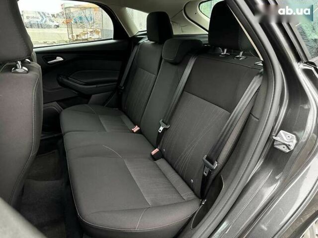 Форд Фокус, объемом двигателя 2 л и пробегом 264 тыс. км за 8500 $, фото 26 на Automoto.ua