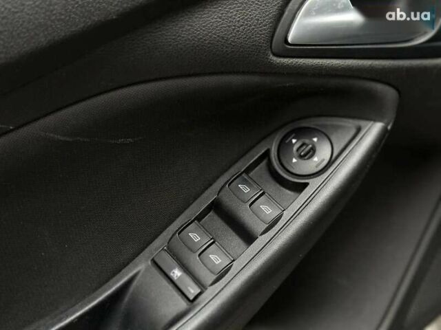 Форд Фокус, объемом двигателя 2 л и пробегом 264 тыс. км за 6990 $, фото 17 на Automoto.ua