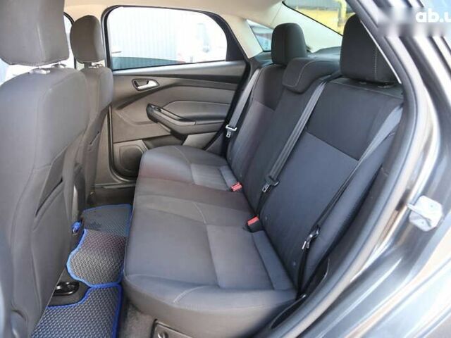 Форд Фокус, объемом двигателя 2 л и пробегом 172 тыс. км за 9000 $, фото 9 на Automoto.ua