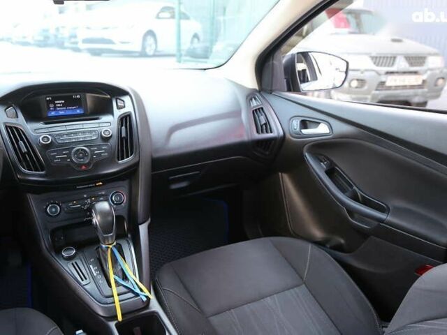 Форд Фокус, объемом двигателя 2 л и пробегом 172 тыс. км за 9000 $, фото 14 на Automoto.ua