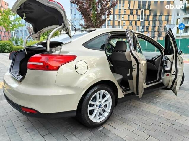 Форд Фокус, об'ємом двигуна 2 л та пробігом 135 тис. км за 7990 $, фото 19 на Automoto.ua