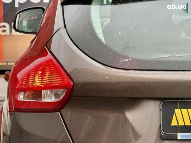 Форд Фокус, об'ємом двигуна 1.6 л та пробігом 121 тис. км за 11800 $, фото 20 на Automoto.ua