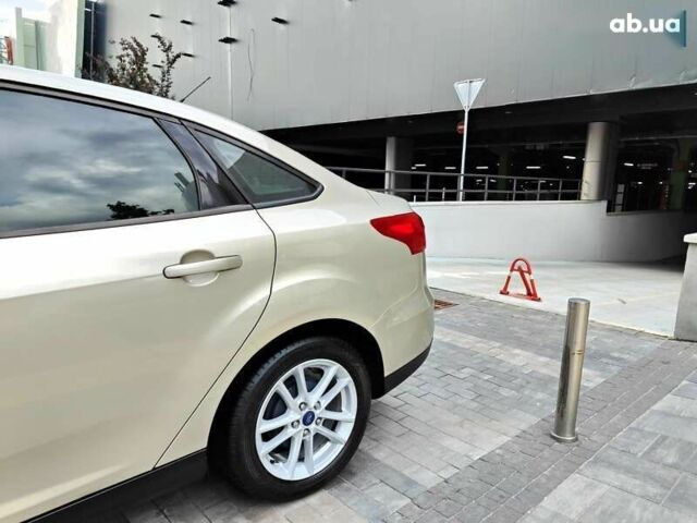 Форд Фокус, об'ємом двигуна 2 л та пробігом 135 тис. км за 7990 $, фото 6 на Automoto.ua