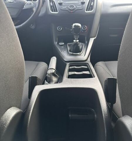 Форд Фокус, об'ємом двигуна 1.5 л та пробігом 241 тис. км за 9900 $, фото 27 на Automoto.ua