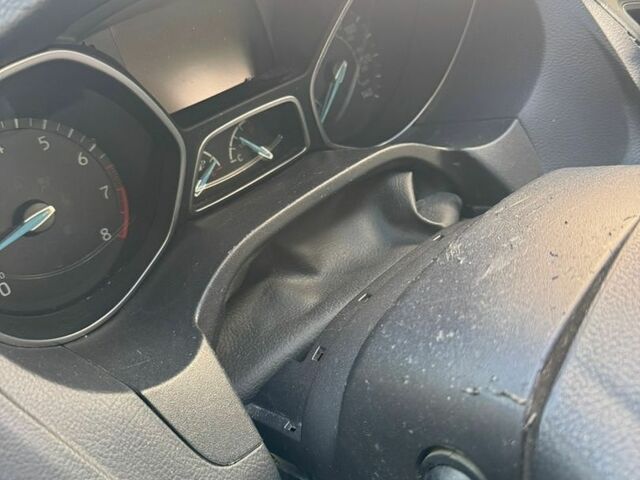 Форд Фокус, объемом двигателя 2 л и пробегом 95 тыс. км за 4500 $, фото 13 на Automoto.ua