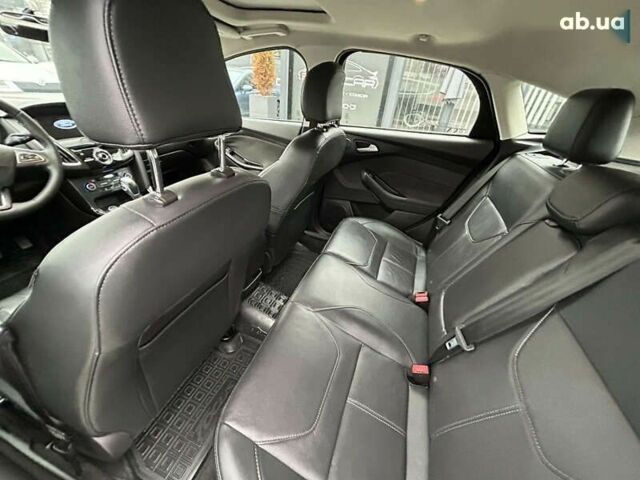 Форд Фокус, объемом двигателя 2 л и пробегом 88 тыс. км за 11000 $, фото 21 на Automoto.ua