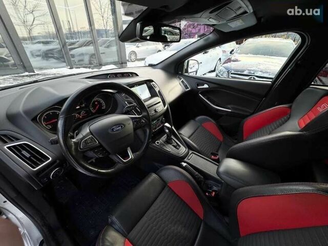 Форд Фокус, об'ємом двигуна 2 л та пробігом 233 тис. км за 13999 $, фото 21 на Automoto.ua