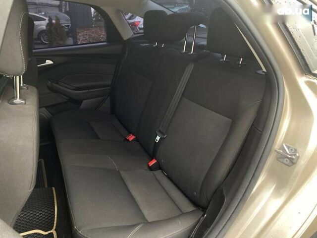 Форд Фокус, объемом двигателя 2 л и пробегом 180 тыс. км за 8590 $, фото 24 на Automoto.ua