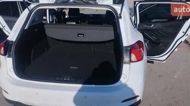 Форд Фокус, объемом двигателя 1.5 л и пробегом 174 тыс. км за 14500 $, фото 8 на Automoto.ua