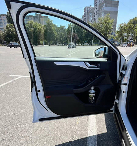 Форд Фокус, об'ємом двигуна 1.5 л та пробігом 149 тис. км за 15000 $, фото 40 на Automoto.ua