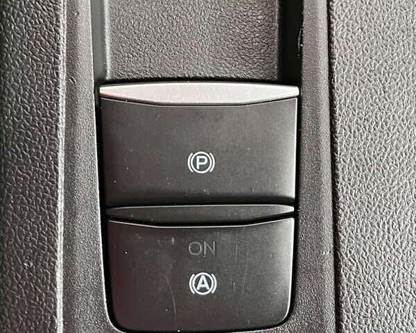 Форд Фокус, об'ємом двигуна 1.5 л та пробігом 229 тис. км за 12650 $, фото 23 на Automoto.ua