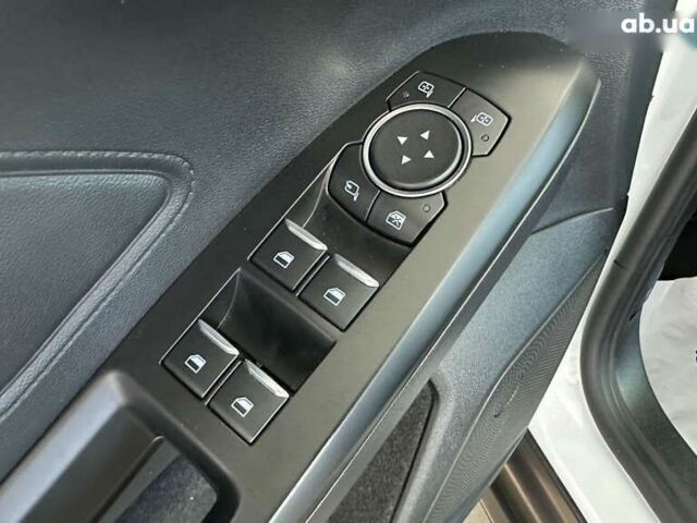 Форд Фокус, объемом двигателя 1.5 л и пробегом 171 тыс. км за 12950 $, фото 14 на Automoto.ua