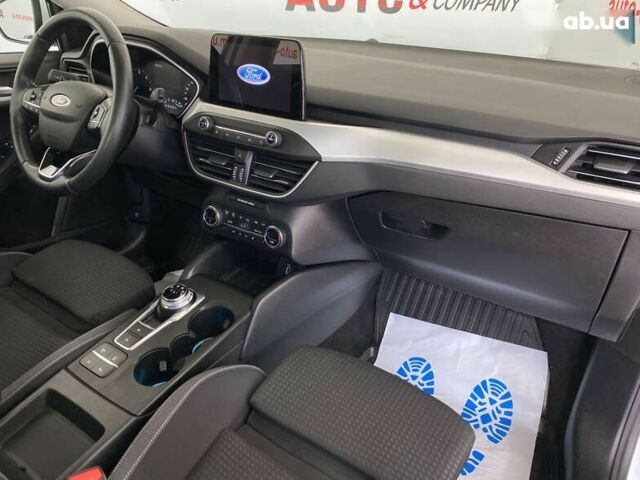 Форд Фокус, объемом двигателя 1.5 л и пробегом 194 тыс. км за 13950 $, фото 10 на Automoto.ua