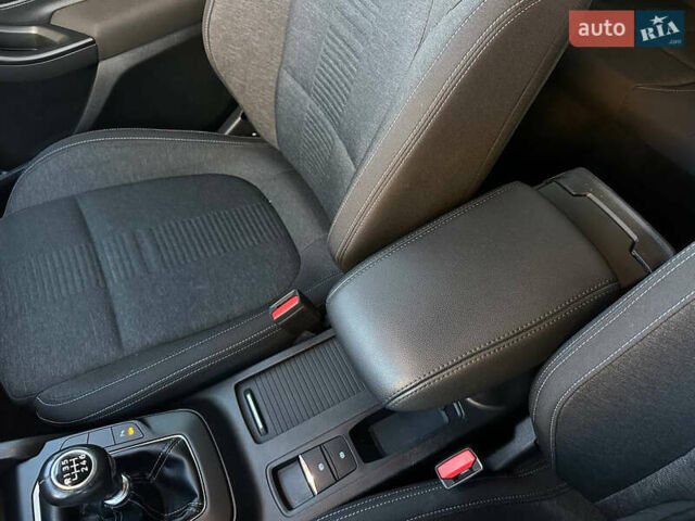 Форд Фокус, объемом двигателя 1.5 л и пробегом 207 тыс. км за 9500 $, фото 20 на Automoto.ua