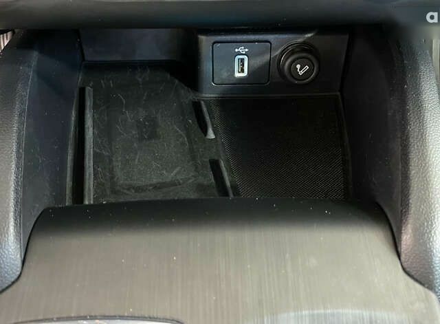 Форд Фокус, объемом двигателя 1.5 л и пробегом 194 тыс. км за 13950 $, фото 21 на Automoto.ua