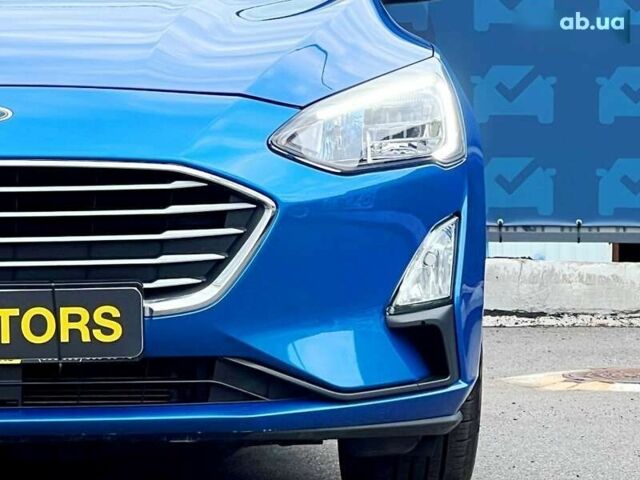 Форд Фокус, объемом двигателя 1.5 л и пробегом 27 тыс. км за 15500 $, фото 7 на Automoto.ua