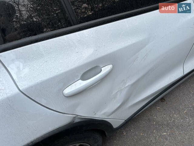 Форд Фокус, объемом двигателя 1.5 л и пробегом 207 тыс. км за 9500 $, фото 47 на Automoto.ua