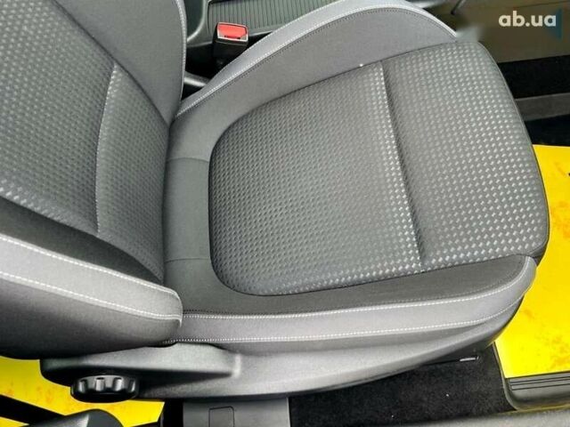 Форд Фокус, объемом двигателя 1.5 л и пробегом 27 тыс. км за 15500 $, фото 25 на Automoto.ua