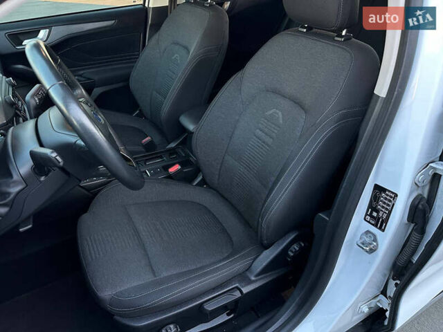 Форд Фокус, объемом двигателя 1.5 л и пробегом 207 тыс. км за 9500 $, фото 40 на Automoto.ua