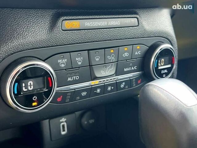 Форд Фокус, объемом двигателя 1.5 л и пробегом 27 тыс. км за 15500 $, фото 23 на Automoto.ua