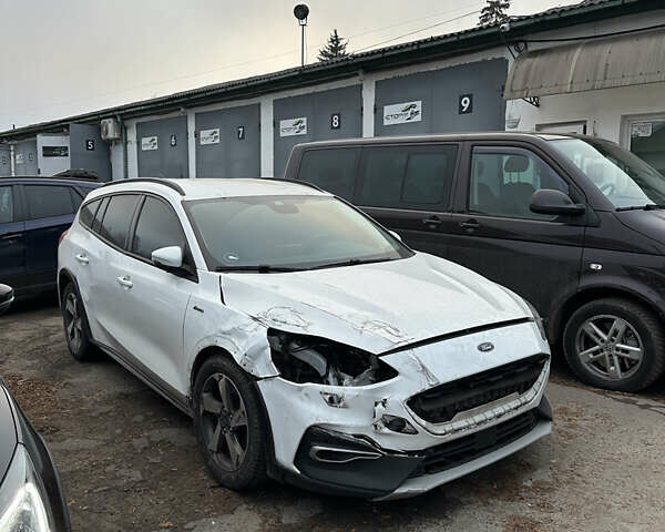 Форд Фокус, объемом двигателя 1.5 л и пробегом 207 тыс. км за 9500 $, фото 43 на Automoto.ua