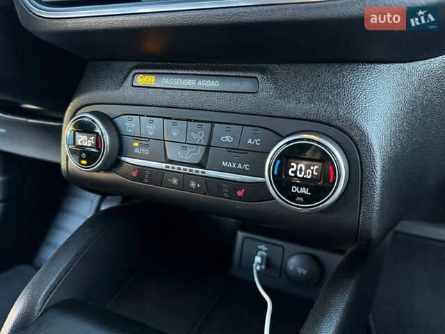 Форд Фокус, объемом двигателя 1.5 л и пробегом 207 тыс. км за 9500 $, фото 25 на Automoto.ua