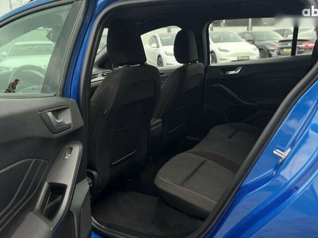 Форд Фокус, объемом двигателя 1.5 л и пробегом 100 тыс. км за 21500 $, фото 14 на Automoto.ua