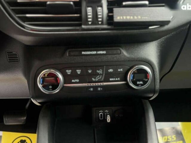 Форд Фокус, объемом двигателя 1.5 л и пробегом 100 тыс. км за 21500 $, фото 28 на Automoto.ua