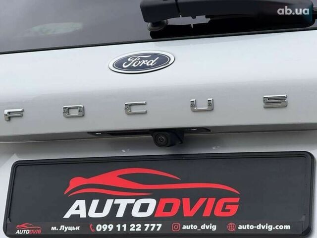 Форд Фокус, объемом двигателя 1.5 л и пробегом 17 тыс. км за 21799 $, фото 27 на Automoto.ua