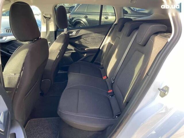 Форд Фокус, объемом двигателя 1.5 л и пробегом 96 тыс. км за 20000 $, фото 22 на Automoto.ua