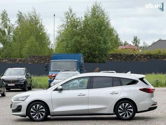 Форд Фокус, объемом двигателя 1.5 л и пробегом 17 тыс. км за 21799 $, фото 7 на Automoto.ua