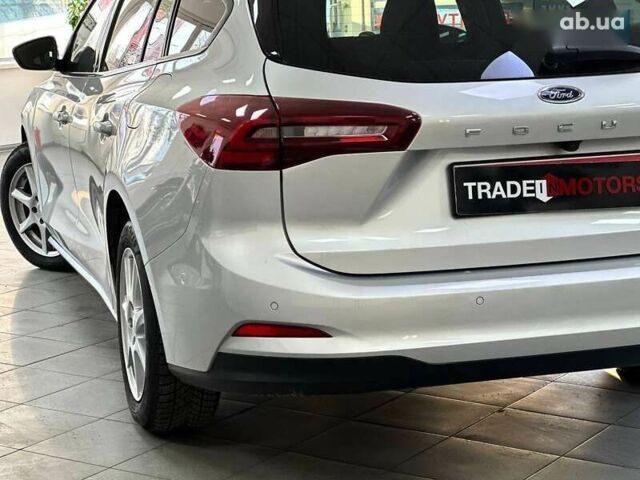 Форд Фокус, объемом двигателя 1.5 л и пробегом 17 тыс. км за 23490 $, фото 9 на Automoto.ua
