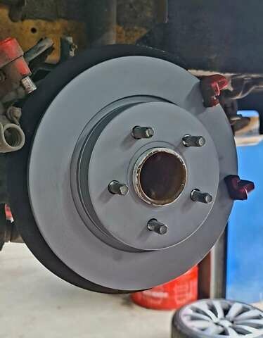 Желтый Форд Фокус, объемом двигателя 2 л и пробегом 119 тыс. км за 18000 $, фото 20 на Automoto.ua