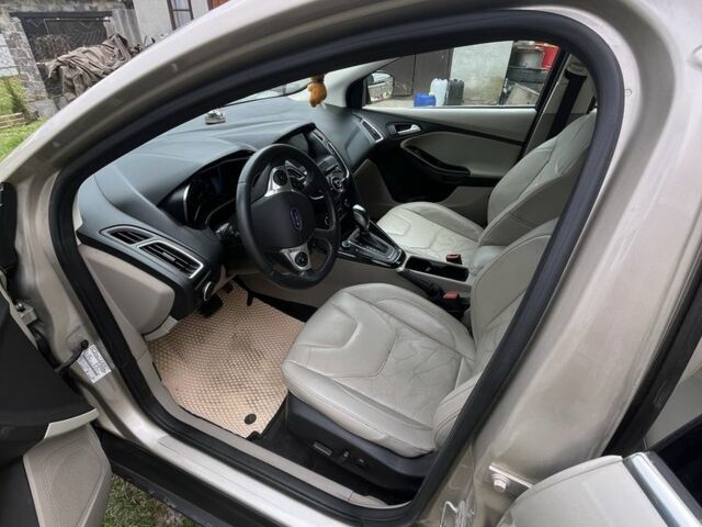 Жовтий Форд Фокус, об'ємом двигуна 0 л та пробігом 180 тис. км за 8400 $, фото 7 на Automoto.ua
