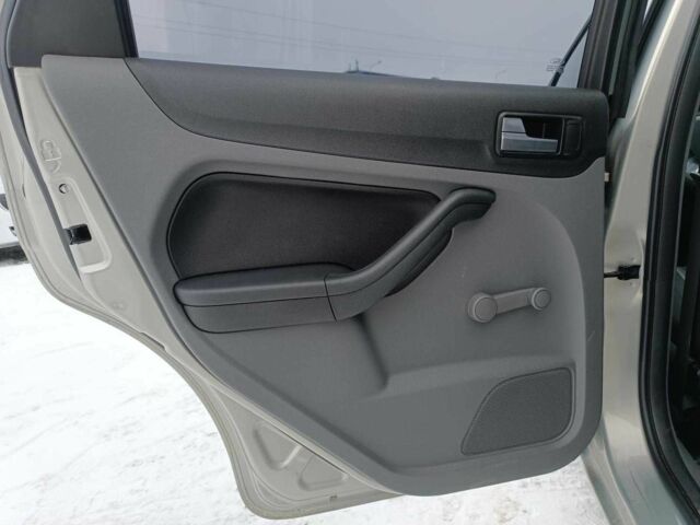 Жовтий Форд Фокус, об'ємом двигуна 1.6 л та пробігом 233 тис. км за 5490 $, фото 20 на Automoto.ua