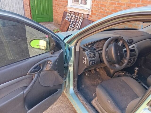 Форд Фокус 1999 в Новоукраинке на Automoto.ua Серый Форд Фокус, объемом двигателя 1.6 л и пробегом 200 тыс. км за 800 $, фото 4 на Automoto.ua