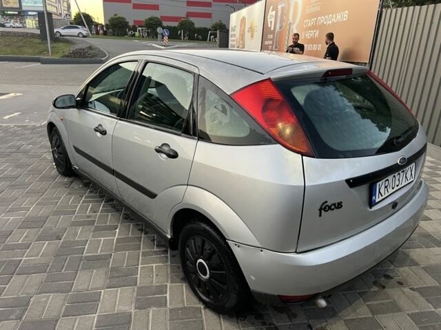 Сірий Форд Фокус, об'ємом двигуна 1.8 л та пробігом 30 тис. км за 1550 $, фото 6 на Automoto.ua