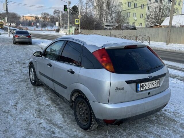 Серый Форд Фокус, объемом двигателя 1.6 л и пробегом 250 тыс. км за 1200 $, фото 5 на Automoto.ua