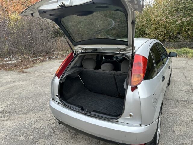 Сірий Форд Фокус, об'ємом двигуна 1.6 л та пробігом 300 тис. км за 1500 $, фото 10 на Automoto.ua