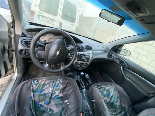 Сірий Форд Фокус, об'ємом двигуна 1.6 л та пробігом 300 тис. км за 700 $, фото 6 на Automoto.ua