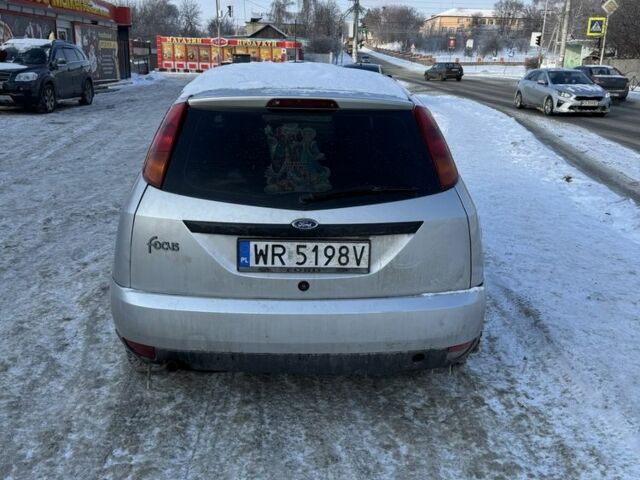 Серый Форд Фокус, объемом двигателя 1.6 л и пробегом 250 тыс. км за 1200 $, фото 4 на Automoto.ua