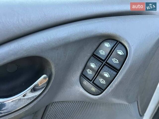 Серый Форд Фокус, объемом двигателя 1.8 л и пробегом 296 тыс. км за 2690 $, фото 15 на Automoto.ua