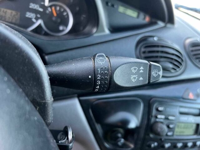 Сірий Форд Фокус, об'ємом двигуна 1.8 л та пробігом 296 тис. км за 2690 $, фото 21 на Automoto.ua