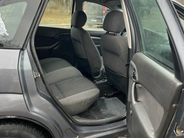 Серый Форд Фокус, объемом двигателя 1.8 л и пробегом 291 тыс. км за 2900 $, фото 3 на Automoto.ua