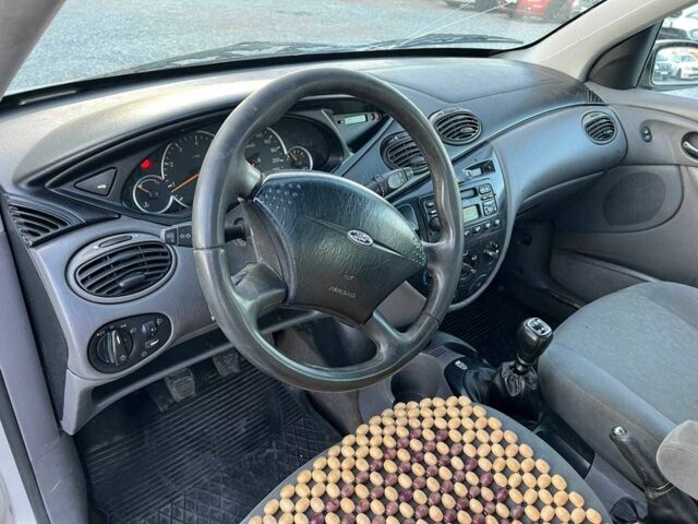 Сірий Форд Фокус, об'ємом двигуна 1.8 л та пробігом 296 тис. км за 2690 $, фото 16 на Automoto.ua